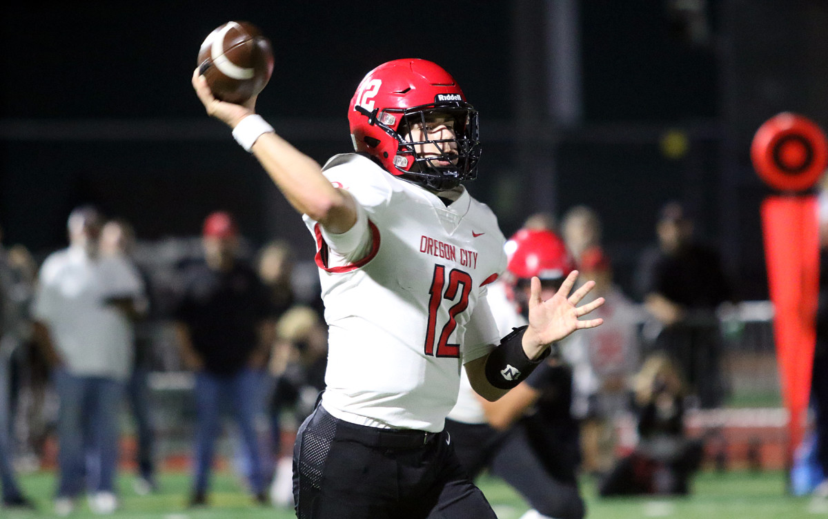a Oregon City Tigard football Oregon September 29 2023 Dan Brood 28